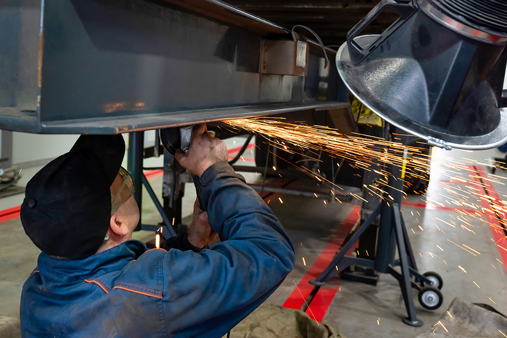 Broken dump truck hydraulic frame system, Repaired in truck chassis workshop